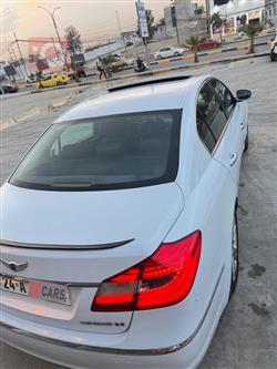 هیوندای جێنسس